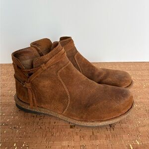 Born Talkiln Brown Suede Ankle Boots